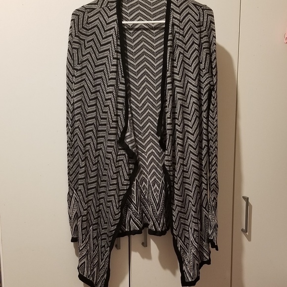 Boutique Sweaters - BLACK WHITE CARDIGAN NEW NWOT FINAL SALE